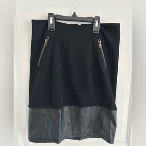 Poetic Justice Elegant Black Skirt with Zipper Accents
